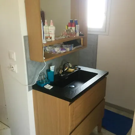 Prázdninový dům Maison Confortable A Avec Jardin Clos